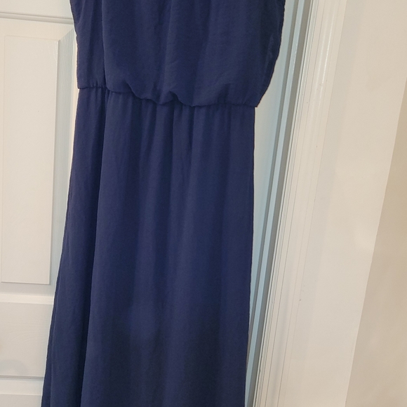 Dress - Picture 2 of 6